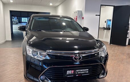 Toyota Camry, 2016 год, 2 430 000 рублей, 6 фотография