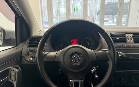 Volkswagen Polo VI (EU Market), 2011 год, 740 000 рублей, 13 фотография