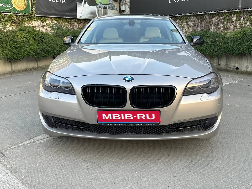 BMW 5 серия F10, F11, F07, 2011 год, 1 750 000 рублей, 2 фотография