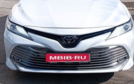 Toyota Camry, 2019 год, 2 850 000 рублей, 8 фотография