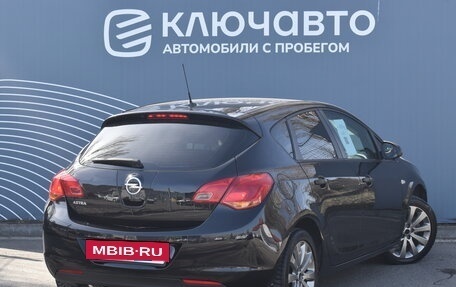 Opel Astra J, 2010 год, 860 000 рублей, 2 фотография