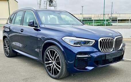 BMW X5, 2021 год, 9 000 000 рублей, 2 фотография