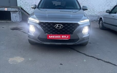 Hyundai Santa Fe IV, 2019 год, 3 600 000 рублей, 3 фотография