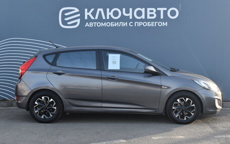 Hyundai Solaris II рестайлинг, 2011 год, 690 000 рублей, 5 фотография