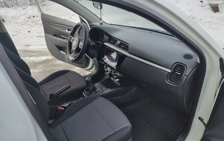 KIA Rio IV, 2017 год, 1 200 000 рублей, 4 фотография