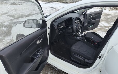 KIA Rio IV, 2017 год, 1 200 000 рублей, 8 фотография