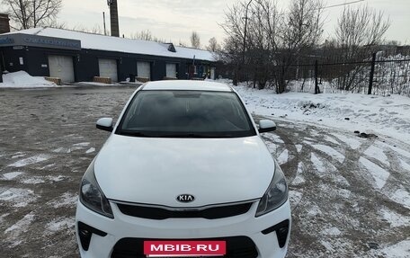 KIA Rio IV, 2017 год, 1 200 000 рублей, 15 фотография