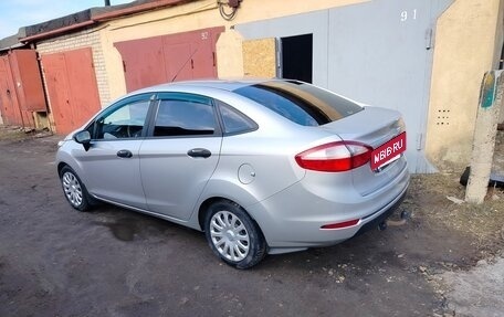 Ford Fiesta, 2015 год, 910 000 рублей, 13 фотография