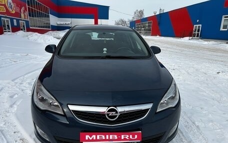 Opel Astra J, 2012 год, 810 000 рублей, 3 фотография