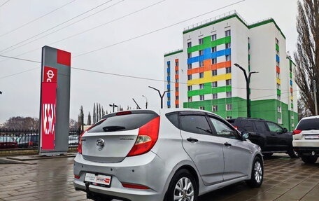 Hyundai Solaris II рестайлинг, 2015 год, 765 000 рублей, 2 фотография