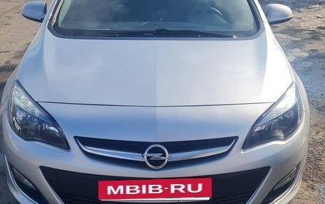 Opel Astra J, 2013 год, 1 100 000 рублей, 5 фотография