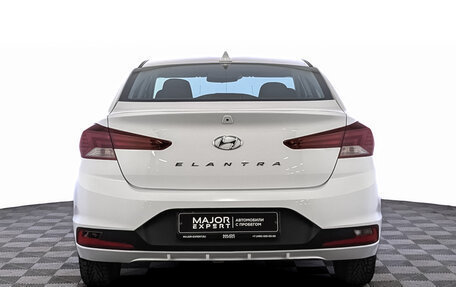 Hyundai Elantra VI рестайлинг, 2019 год, 1 800 000 рублей, 6 фотография