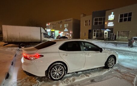 Toyota Camry, 2019 год, 2 570 000 рублей, 4 фотография