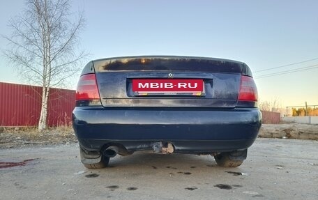 Audi A4, 1997 год, 240 000 рублей, 2 фотография