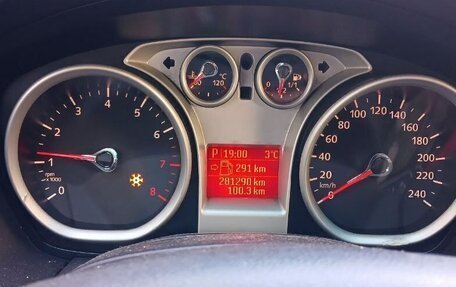 Ford Focus II рестайлинг, 2010 год, 600 000 рублей, 6 фотография
