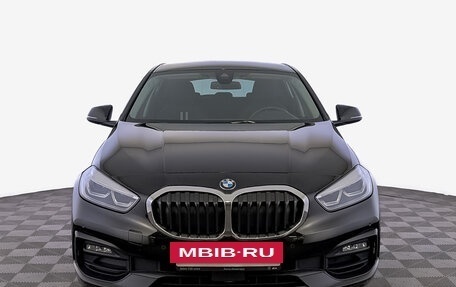 BMW 1 серия, 2019 год, 2 190 000 рублей, 2 фотография