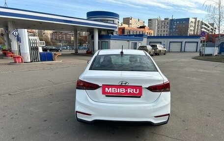 Hyundai Solaris II рестайлинг, 2019 год, 885 000 рублей, 3 фотография