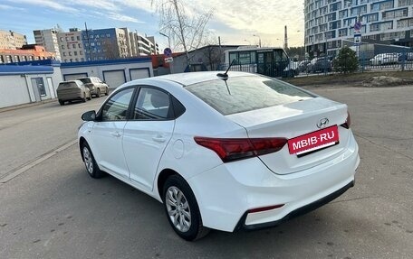 Hyundai Solaris II рестайлинг, 2019 год, 885 000 рублей, 4 фотография