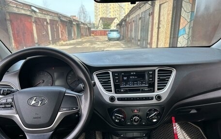 Hyundai Solaris II рестайлинг, 2019 год, 885 000 рублей, 9 фотография