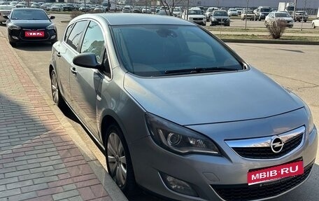 Opel Astra J, 2010 год, 855 000 рублей, 1 фотография