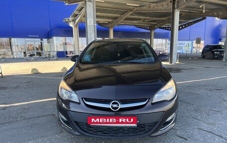 Opel Astra J, 2013 год, 980 000 рублей, 2 фотография