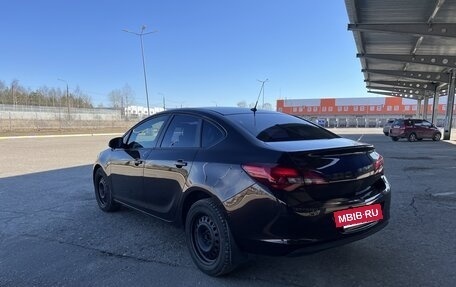 Opel Astra J, 2013 год, 980 000 рублей, 3 фотография