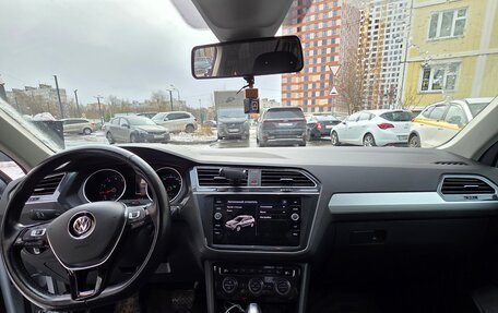 Volkswagen Tiguan II, 2020 год, 2 500 000 рублей, 21 фотография