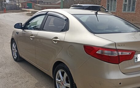 KIA Rio III рестайлинг, 2013 год, 879 000 рублей, 11 фотография