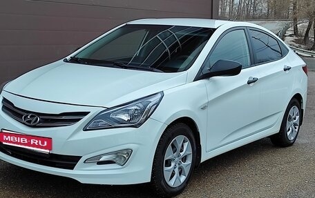 Hyundai Solaris II рестайлинг, 2014 год, 975 000 рублей, 2 фотография