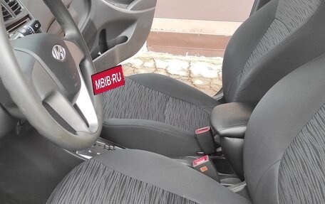 Hyundai Solaris II рестайлинг, 2014 год, 975 000 рублей, 9 фотография