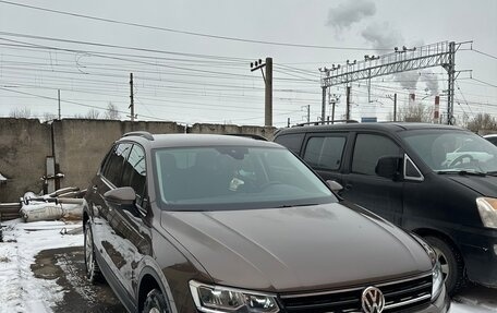 Volkswagen Tiguan II, 2019 год, 2 550 000 рублей, 2 фотография