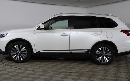 Mitsubishi Outlander III рестайлинг 3, 2020 год, 2 399 990 рублей, 8 фотография