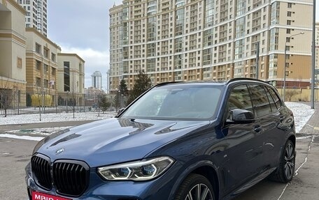 BMW X5, 2018 год, 7 100 000 рублей, 2 фотография