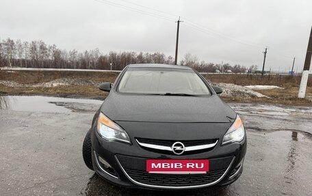 Opel Astra J, 2013 год, 680 000 рублей, 2 фотография