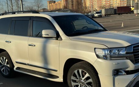 Toyota Land Cruiser 200, 2016 год, 5 700 000 рублей, 18 фотография