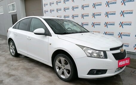 Chevrolet Cruze II, 2010 год, 629 000 рублей, 3 фотография