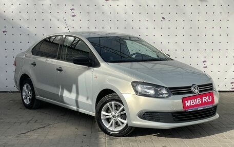 Volkswagen Polo VI (EU Market), 2011 год, 790 000 рублей, 2 фотография