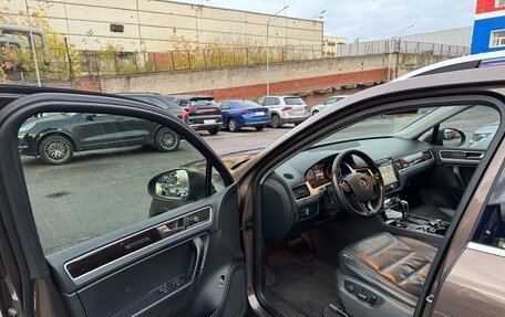 Volkswagen Touareg III, 2012 год, 1 950 000 рублей, 12 фотография