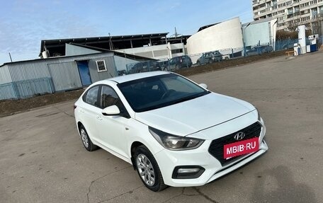 Hyundai Solaris II рестайлинг, 2019 год, 885 000 рублей, 1 фотография