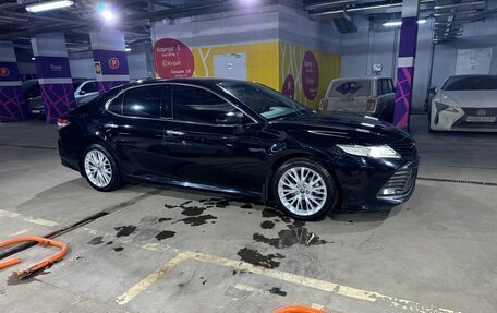 Toyota Camry, 2019 год, 3 295 000 рублей, 6 фотография