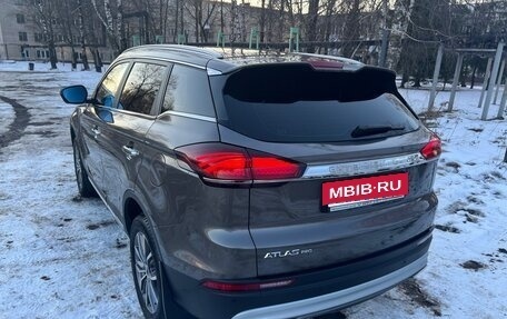 Geely Atlas, 2023 год, 2 290 000 рублей, 4 фотография