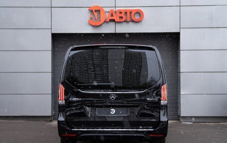 Mercedes-Benz V-Класс, 2024 год, 16 380 000 рублей, 3 фотография