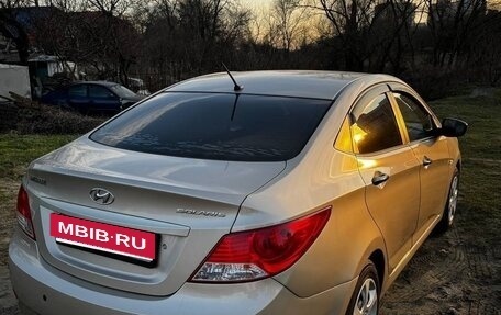 Hyundai Solaris II рестайлинг, 2013 год, 673 000 рублей, 5 фотография