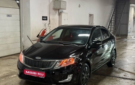 KIA Rio III рестайлинг, 2012 год, 680 000 рублей, 1 фотография