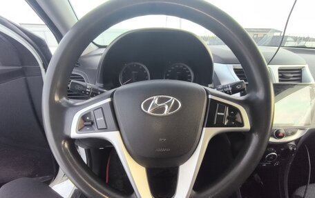 Hyundai Solaris II рестайлинг, 2013 год, 690 000 рублей, 2 фотография