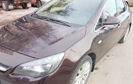 Opel Astra J, 2013 год, 1 070 000 рублей, 18 фотография