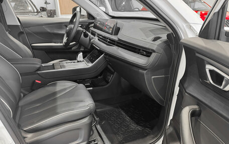 Chery Tiggo 4 I рестайлинг, 2025 год, 2 380 000 рублей, 10 фотография