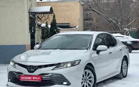 Toyota Camry, 2019 год, 2 550 000 рублей, 1 фотография