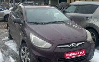 Hyundai Solaris II рестайлинг, 2013 год, 920 000 рублей, 1 фотография