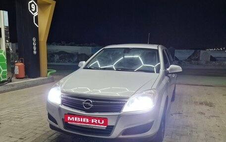Opel Astra H, 2013 год, 799 000 рублей, 2 фотография
